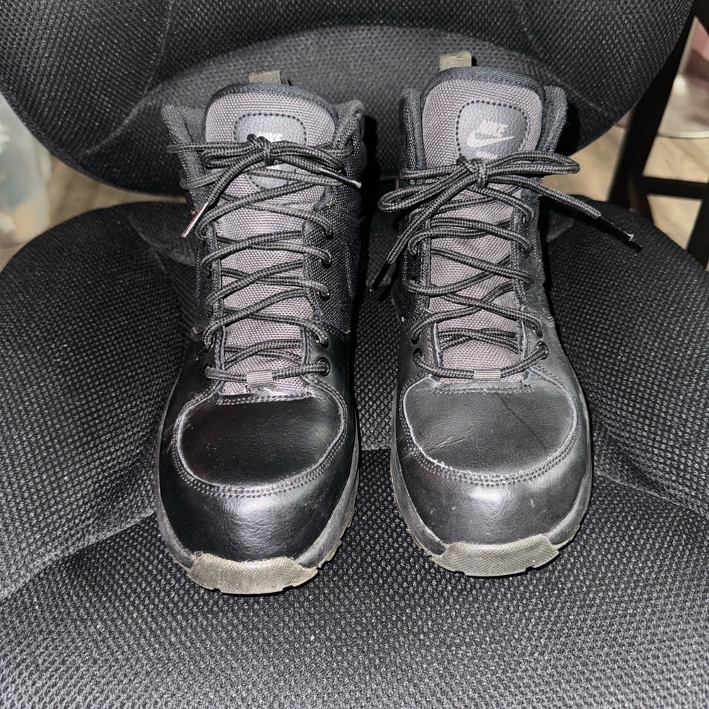 Nike Boots size 7Y